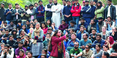 Students, media attacked as India sedition row escalates